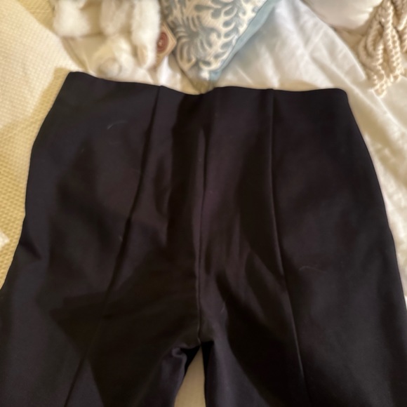 Ann Taylor- NWT- Black Faux Leather and material Pants/Leggings- Size 2 - Picture 7 of 8